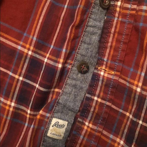 SOLD - Roots flannel dress shirt (mens large) - Picture 4 of 8